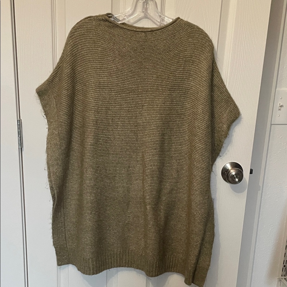 Universal Thread Khaki Women's Poncho Sweater